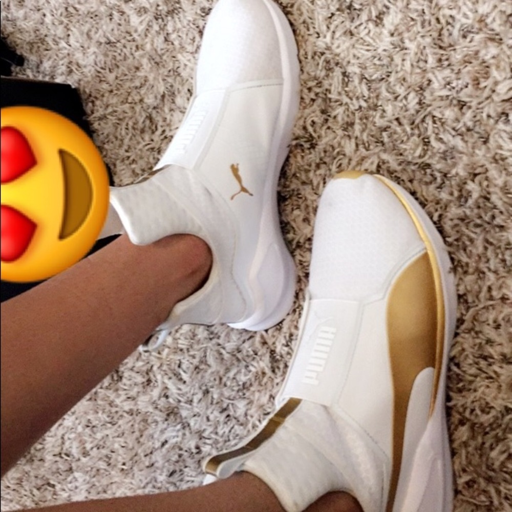 White and cold puma sneakers!💋💋💋
